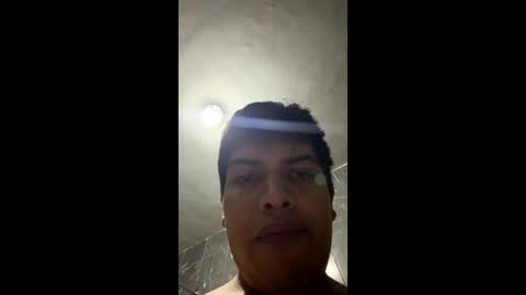 dangc18 online show from February 16, 8:23 am