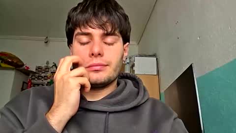 dangreyc4 online show from March 8, 10:30 am