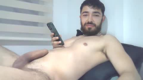 dani3l9905 online show from September 26, 6:33 am