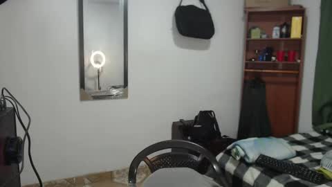 dani_brown19 online show from May 19, 12:48 am