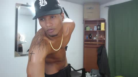 dani_brown19 online show from May 24, 2:06 am