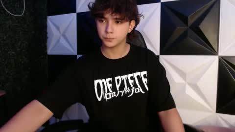 Snapshot of dani_cumboy chatting on March 7, 2:36 am dani_cumboy online show from March 7, 2:36 am