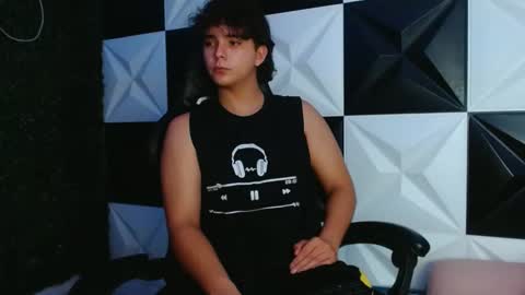 Snapshot of dani_cumboy chatting on March 1, 3:53 am dani_cumboy online show from March 1, 3:53 am