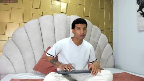 Snapshot of dani_dick_ chatting on September 16, 2:34 am Daniel online show from September 16, 2:34 am