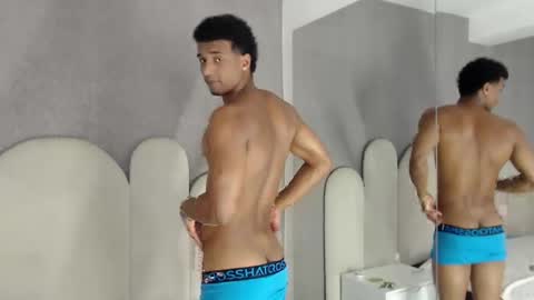 dani_dickk_ online show from October 31, 3:19 am