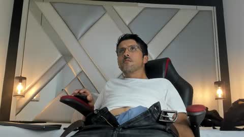 danidick_vc online show from February 4, 12:11 pm