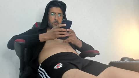 danidick_vc online show from February 2, 11:40 am