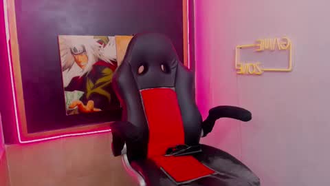 daniel_deluc77 online show from January 15, 3:32 am