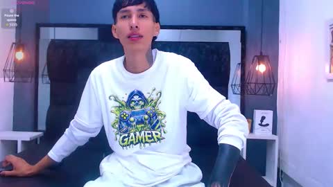 Daniel Delux  online show from November 11, 11:59 am