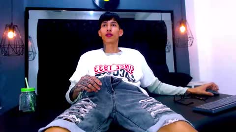 Daniel Delux  online show from November 25, 2:19 pm