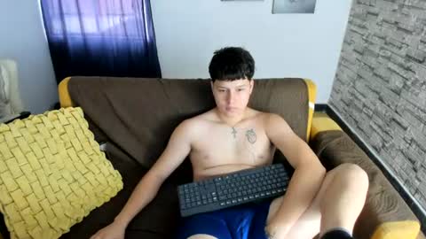 daniel_leon_c online show from June 15, 6:55 pm