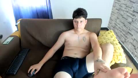 daniel_leon_c online show from June 11, 6:39 pm