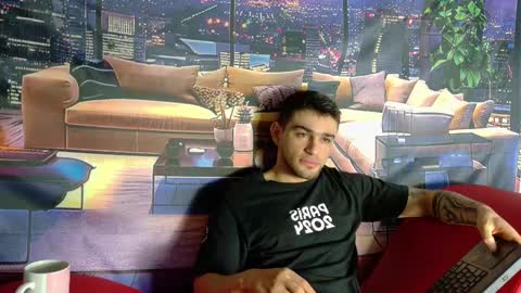 Snapshot of daniel_ova chatting on March 1, 11:39 am Sexy Dani online show from March 1, 11:39 am