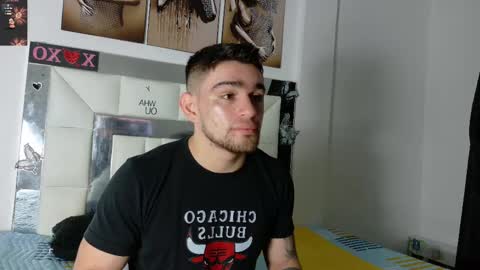 Snapshot of daniel_ova chatting on February 17, 11:34 am Sexy Dani online show from February 17, 11:34 am