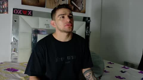 Snapshot of daniel_ova chatting on February 26, 11:20 am Sexy Dani online show from February 26, 11:20 am