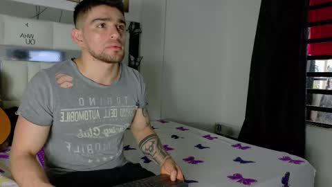 Snapshot of daniel_ova chatting on March 3, 5:12 pm Sexy Dani online show from March 3, 5:12 pm