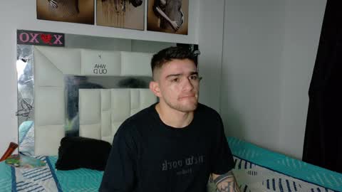 Snapshot of daniel_ova chatting on January 25, 11:23 am Sexy Dani online show from January 25, 11:23 am