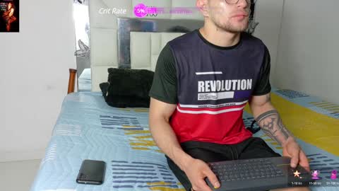 Snapshot of daniel_ova chatting on January 29, 11:30 am Sexy Dani online show from January 29, 11:30 am