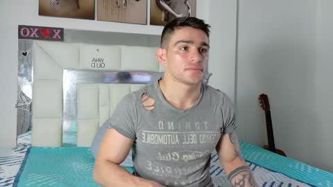 Snapshot of daniel_ova chatting on January 15, 12:04 pm Sexy Dani online show from January 15, 12:04 pm