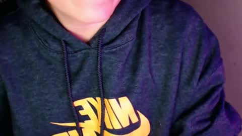 Snapshot of daniel_ruis16 chatting on December 12, 1:49 pm daniel_ruis16 online show from December 12, 1:49 pm