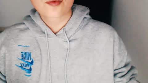 Snapshot of daniel_ruis16 chatting on January 6, 2:03 pm daniel_ruis16 online show from January 6, 2:03 pm