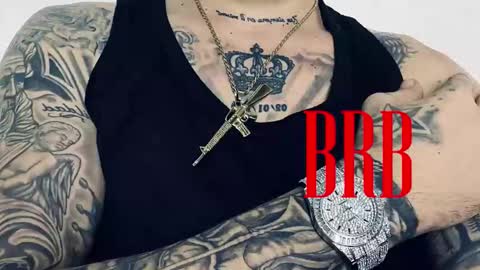 Snapshot of daniel_tattooed_smoker chatting on January 25, 1:32 am DANIEL online show from January 25, 1:32 am