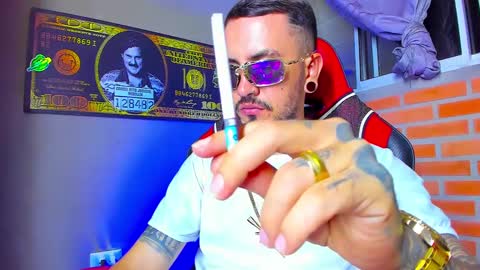Snapshot of daniel_tattooed_smoker chatting on September 9, 4:45 am DANIEL online show from September 9, 4:45 am