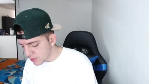 Daniel online show from December 6, 8:51 pm