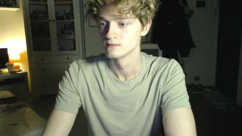 Daniel online show from April 7, 8:09 pm