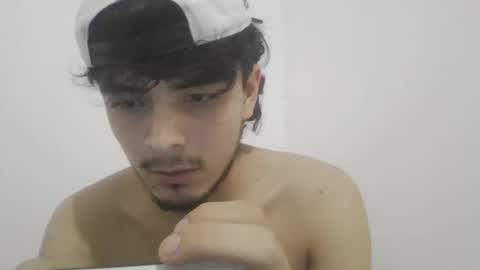 Snapshot of danielhot17 chatting on December 21, 11:34 pm DANIEL online show from December 21, 11:34 pm