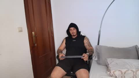 Snapshot of danielmilan chatting on September 24, 8:57 am THE BIG BOSS online show from September 24, 8:57 am