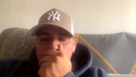 Snapshot of danielmilan chatting on January 1, 12:44 pm THE BIG BOSS online show from January 1, 12:44 pm