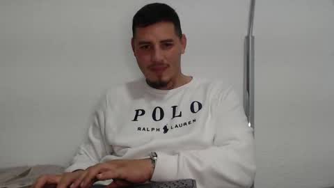 Snapshot of danielmilan chatting on January 18, 6:53 pm THE BIG BOSS online show from January 18, 6:53 pm