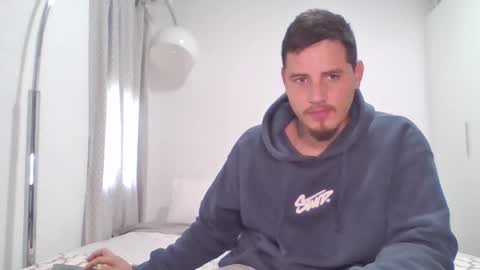 Snapshot of danielmilan chatting on January 30, 8:43 am THE BIG BOSS online show from January 30, 8:43 am