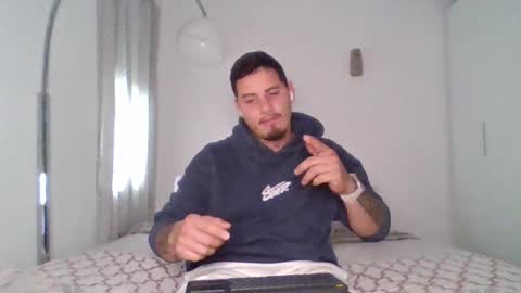 Snapshot of danielmilan chatting on January 29, 9:12 am THE BIG BOSS online show from January 29, 9:12 am