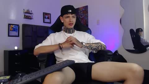 Dann Brown online show from May 8, 2:34 am
