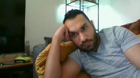 prince BOSS online show from February 16, 5:37 pm