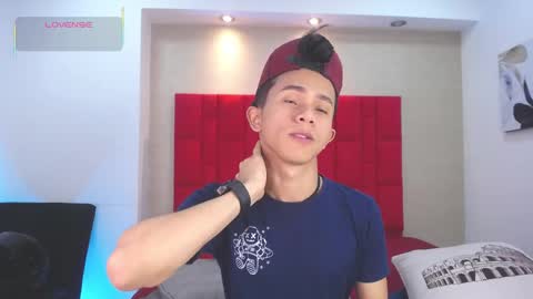 Danny online show from December 22, 1:19 pm