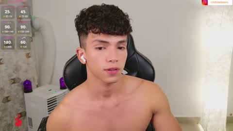 D A N N Y online show from October 30, 1:52 am