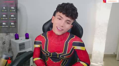 D A N N Y online show from November 4, 11:28 pm