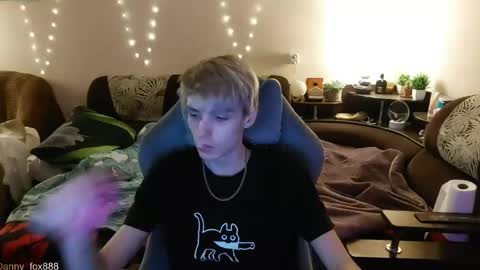 Daniel online show from May 1, 7:38 pm