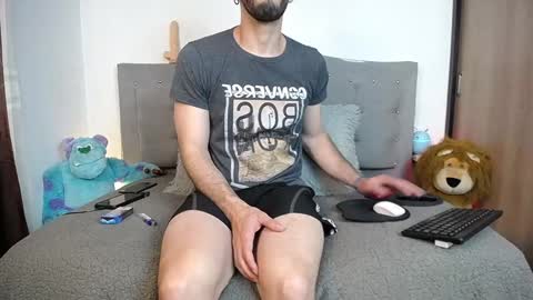 Snapshot of danny_hot_fun chatting on December 8, 4:35 am Danny and Alex online show from December 8, 4:35 am