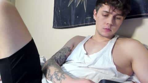Snapshot of danny_love01 chatting on January 8, 9:23 pm danny online show from January 8, 9:23 pm