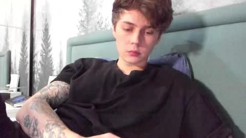 Snapshot of danny_love01 chatting on February 4, 2:32 pm danny online show from February 4, 2:32 pm
