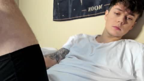 Snapshot of danny_love01 chatting on December 19, 12:56 pm danny online show from December 19, 12:56 pm