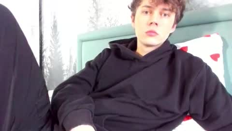 Snapshot of danny_love01 chatting on February 17, 12:38 pm danny online show from February 17, 12:38 pm