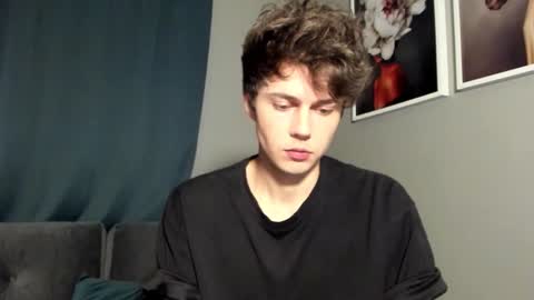 Snapshot of danny_love01 chatting on February 3, 3:59 pm danny online show from February 3, 3:59 pm