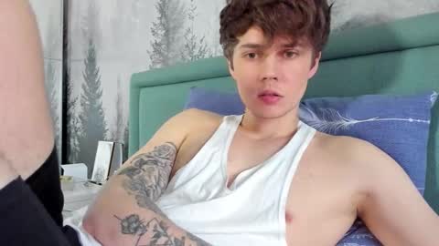 Snapshot of danny_love01 chatting on February 13, 12:00 pm danny online show from February 13, 12:00 pm