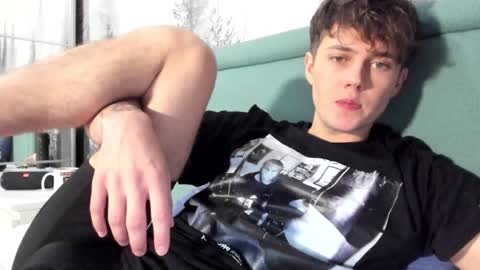Snapshot of danny_love01 chatting on December 22, 1:55 pm danny online show from December 22, 1:55 pm