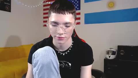 Danny online show from October 25, 1:57 pm